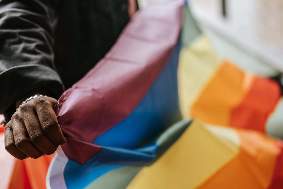  Bild von US-amerikanischer Flagge auf Mondoberfläche, bewegt sich aufgrund des Mondwindes