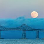 Bild eines Mondscheins mit der Frage "Warum war der Mond gestern so groß?"