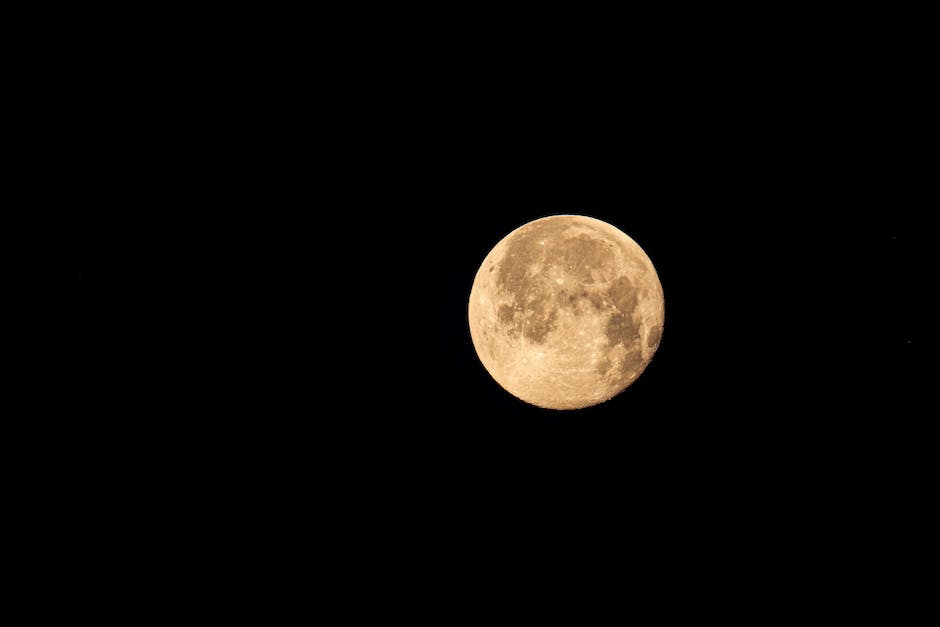 Lichtlaufzeit zum Mond