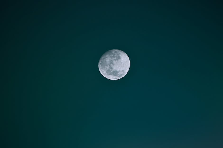 Abstand des Monds zur Erde heute